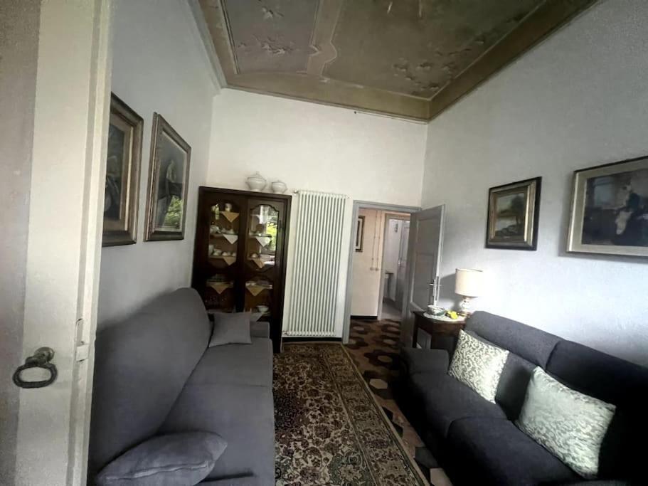 Stazione Canzo Bagian luar foto